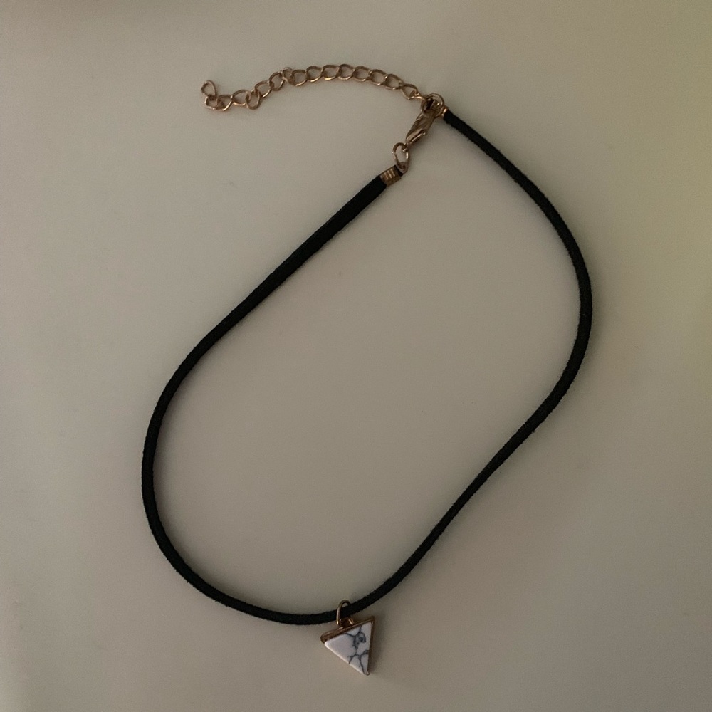 triangle charm choker necklace